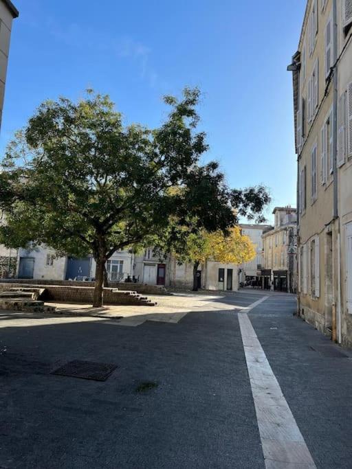 Le Logis Des Templiers Vieux Port Apartment La Rochelle  Exterior foto