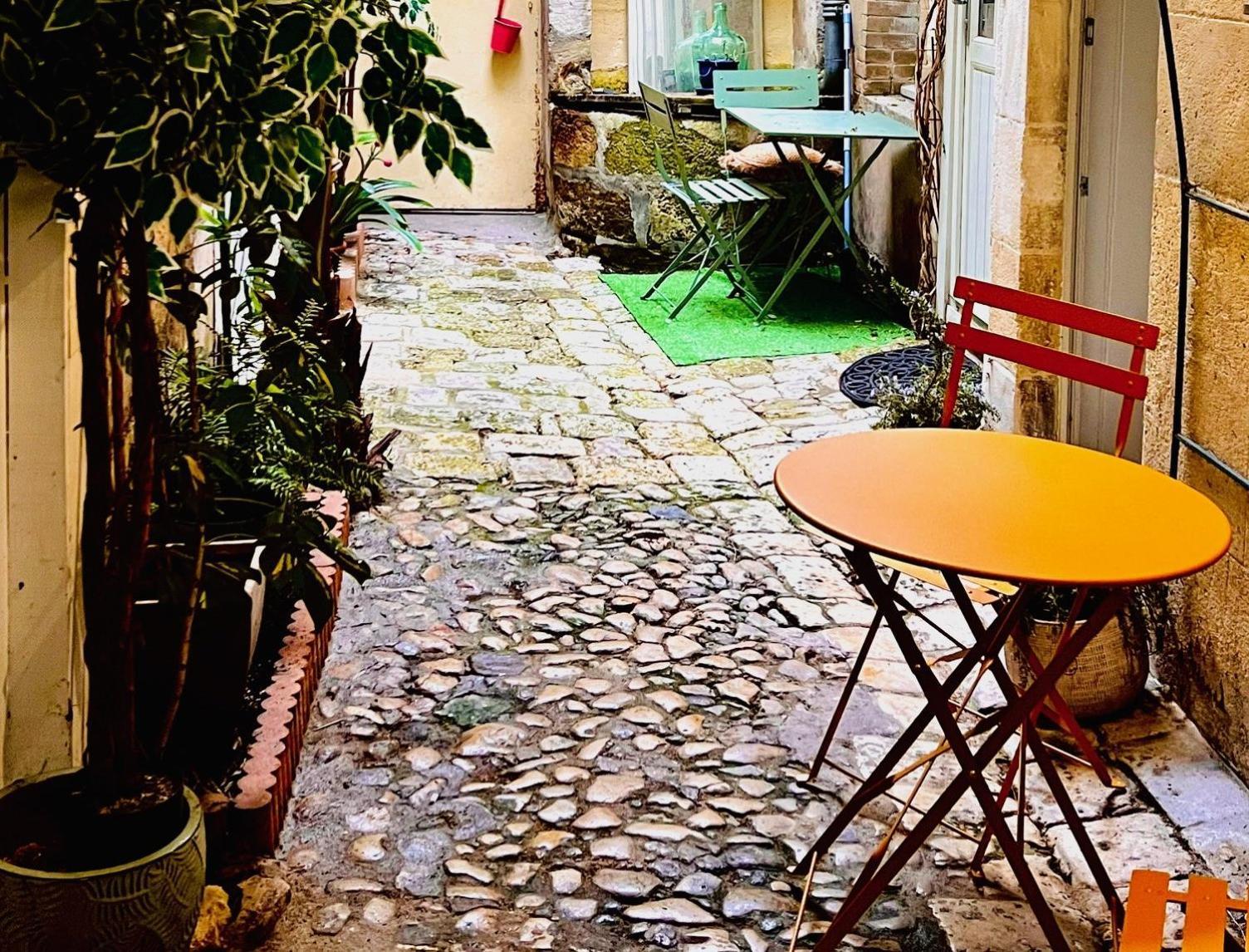 Le Logis Des Templiers Vieux Port Apartment La Rochelle  Exterior foto