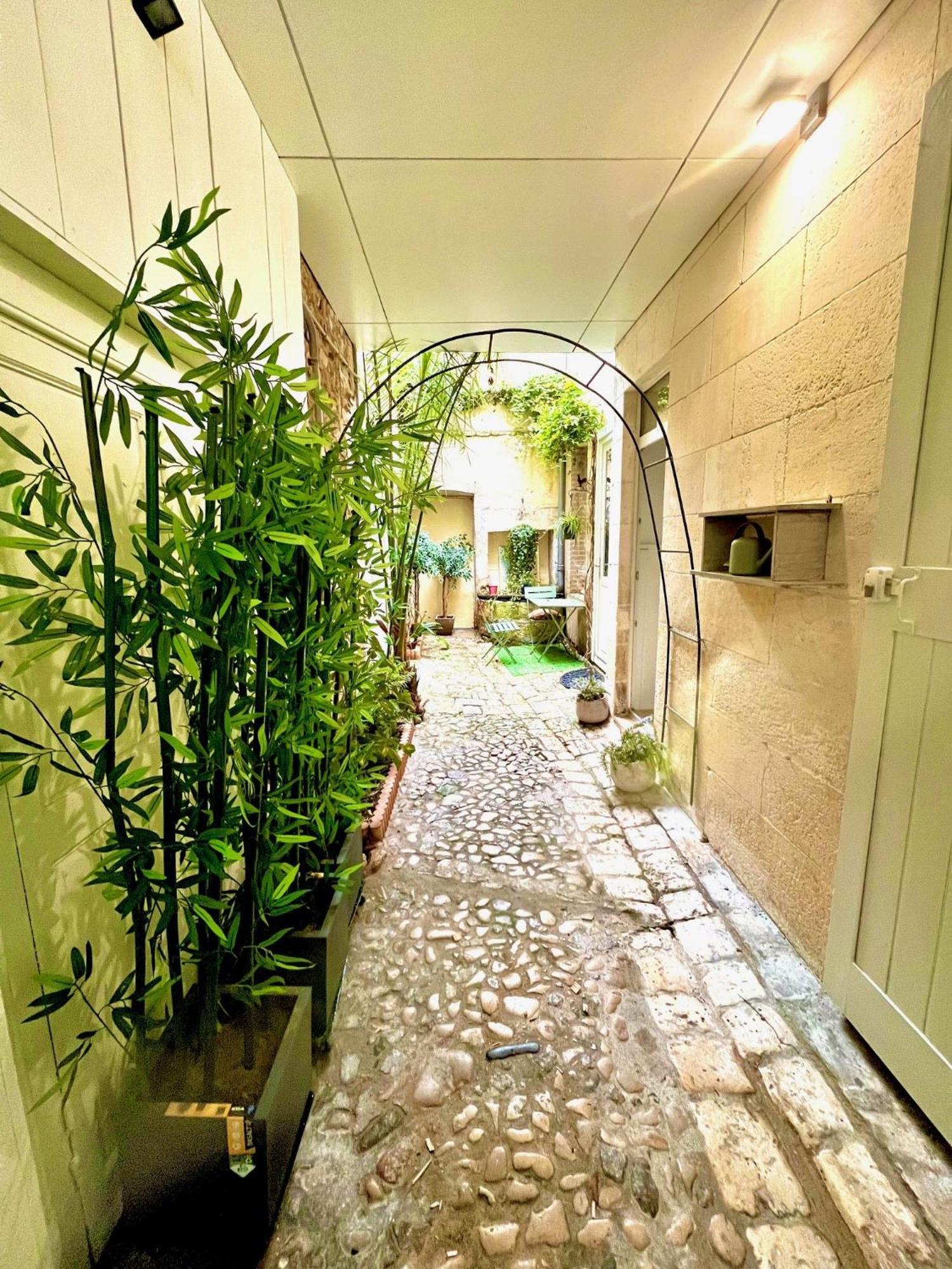 Le Logis Des Templiers Vieux Port Apartment La Rochelle  Exterior foto